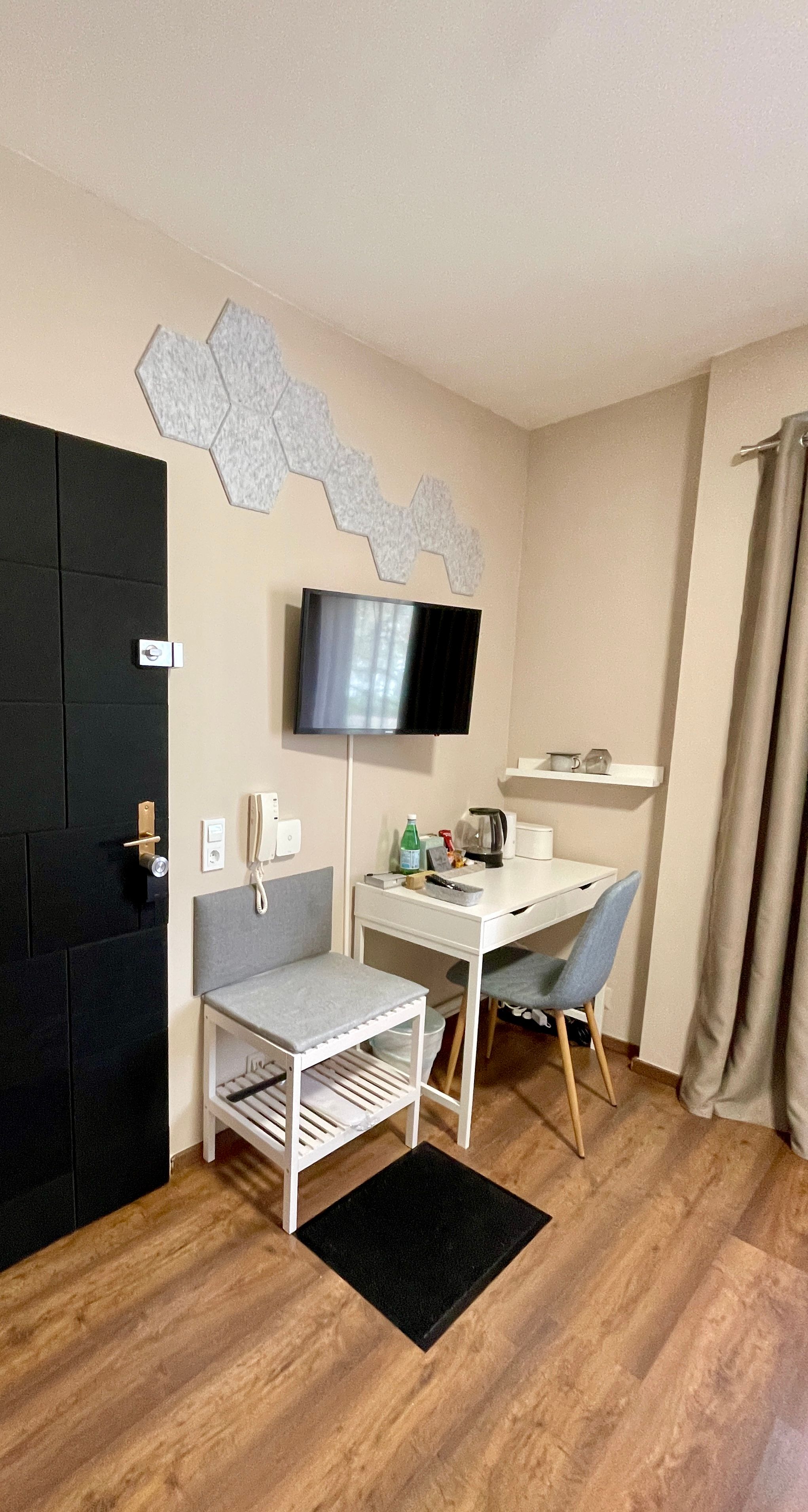  Neat, Awesome Suite In Laatzen  -  Neat, awesome suite in Laatzen  - Gallery -  3