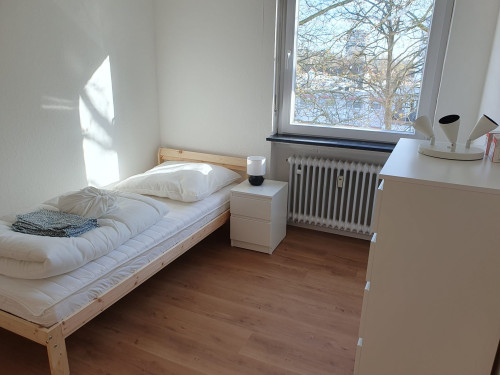 4-Zimmer-Wohnung - Balkon - ideale Lage - Bahnhofsnähe  - Gallery -  5