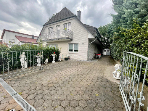 Beautiful & awesome apartment in Laatzen