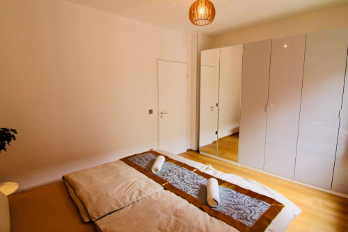 Möbliertes Appartement | 95qm | 6 Personen | 2 Schlafzimmer | Roof Top | Luxus