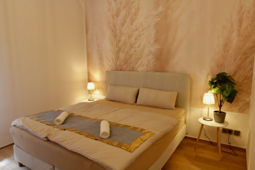 Möbliertes Appartement | 95qm | 6 Personen | 2 Schlafzimmer | Roof Top | Luxus