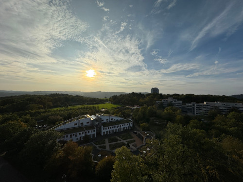 Exklusive Design Studio | 11. Floor | Pool & Sauna