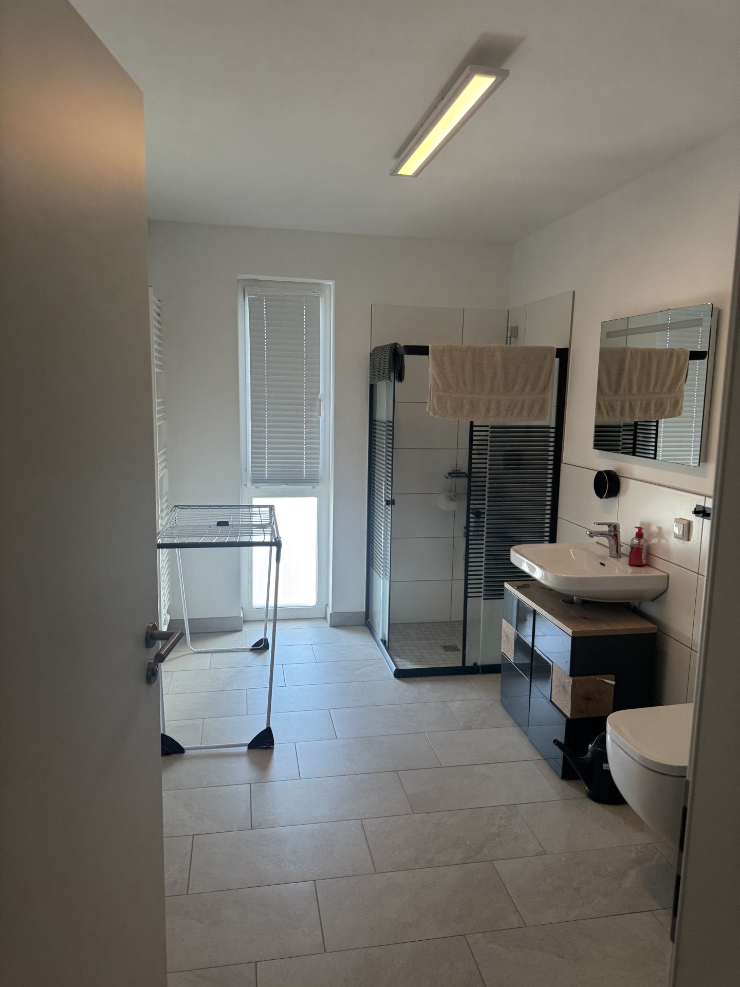  Moderne Wohnung In Zentraler Lage – Ideal Für Messebesucher / Modern Apartment In A Prime Location –  -  Moderne Wohnung in zentraler Lage – Ideal für Messebesucher / Modern Apartment in a Prime Location – Perfect for Trade Fair Visitors!  - Gallery -  6
