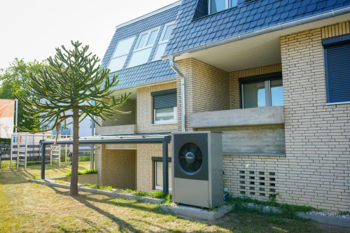 All-Inclusive – 2-Room Apartment, Garbsen, 4 People, Kitchen & Bath, Balcony