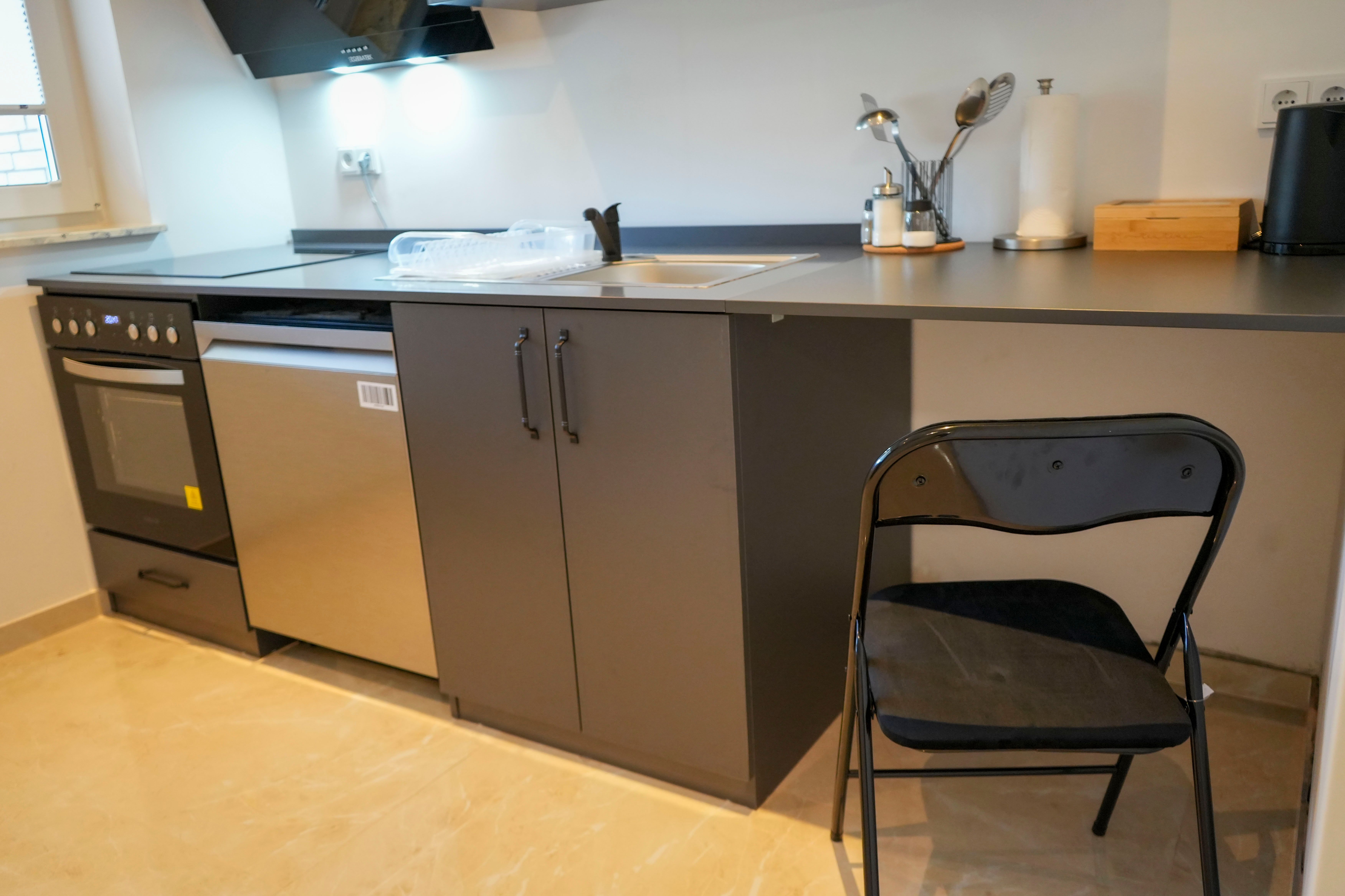  All-Inclusive – 2-Room Apartment, Garbsen, 4 People, Kitchen & Bath, Balcony  -  All-Inclusive – 2-Room Apartment, Garbsen, 4 People, Kitchen & Bath, Balcony  - Gallery -  13
