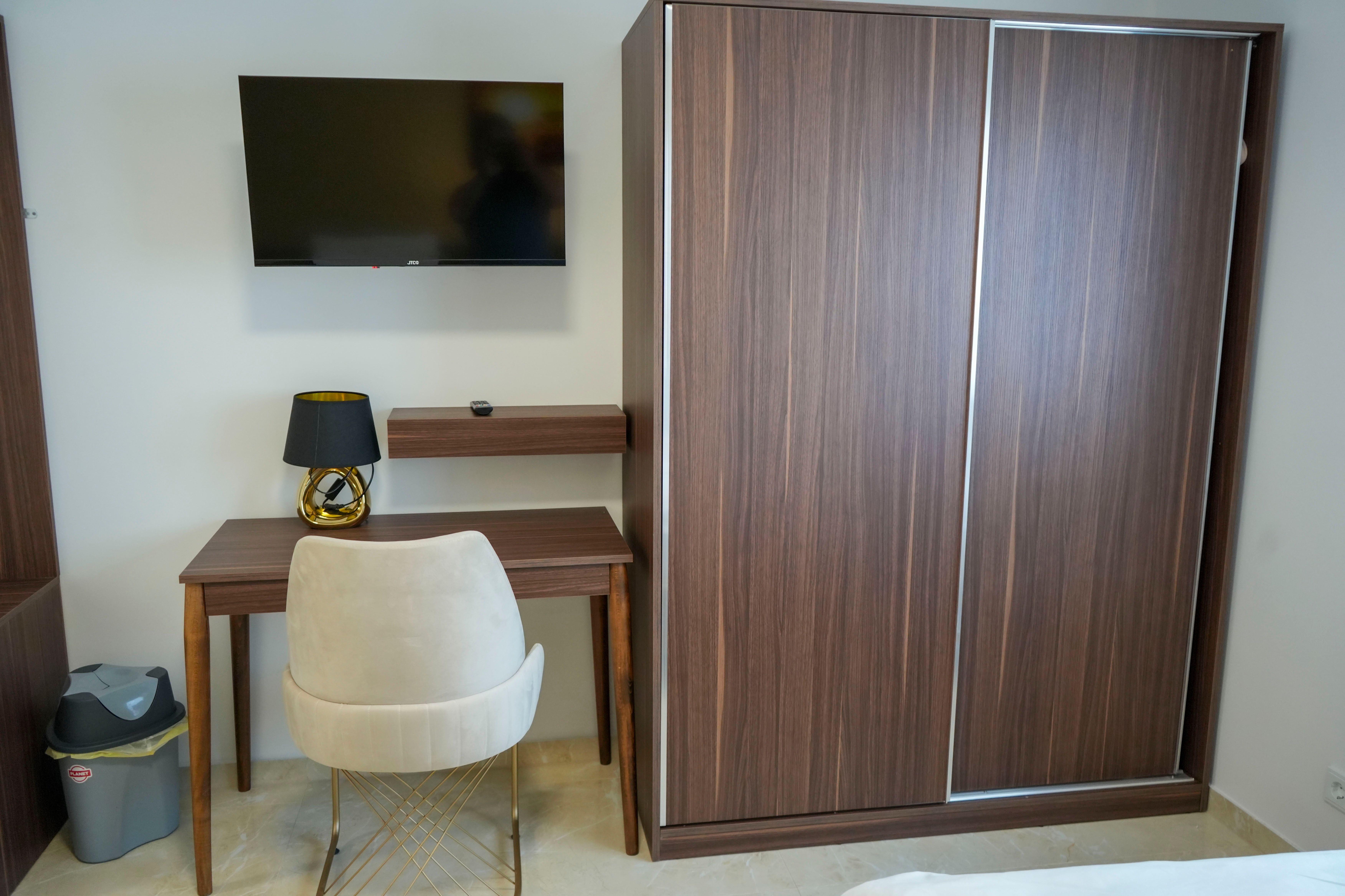  All-Inclusive – 2-Room Apartment, Garbsen, 4 People, Kitchen & Bath, Balcony  -  All-Inclusive – 2-Room Apartment, Garbsen, 4 People, Kitchen & Bath, Balcony  - Gallery -  29