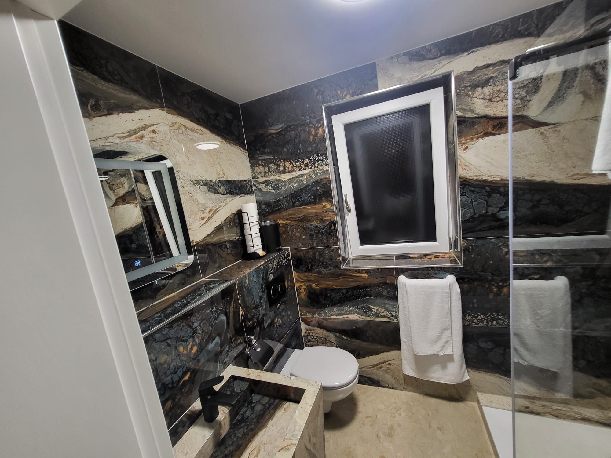  All-Inclusive – 2-Room Apartment, Garbsen, 4 People, Kitchen & Bath, Balcony  -  All-Inclusive – 2-Room Apartment, Garbsen, 4 People, Kitchen & Bath, Balcony  - Gallery -  6