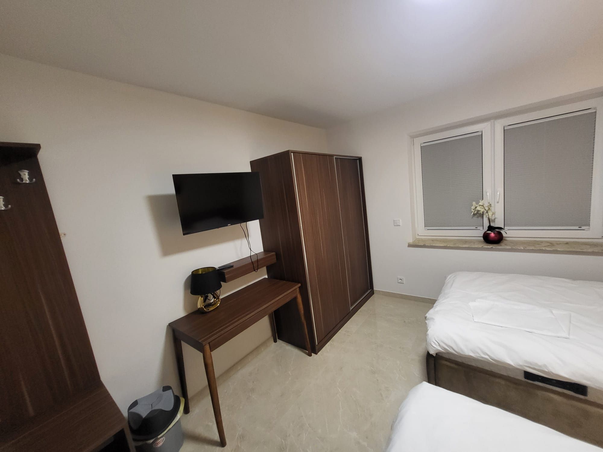  All-Inclusive – 2-Room Apartment, Garbsen, 4 People, Kitchen & Bath, Balcony  -  All-Inclusive – 2-Room Apartment, Garbsen, 4 People, Kitchen & Bath, Balcony  - Gallery -  21