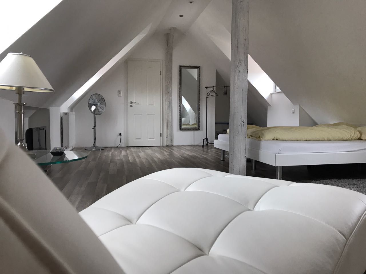 Fashionable Loft In Quiet Street - 4