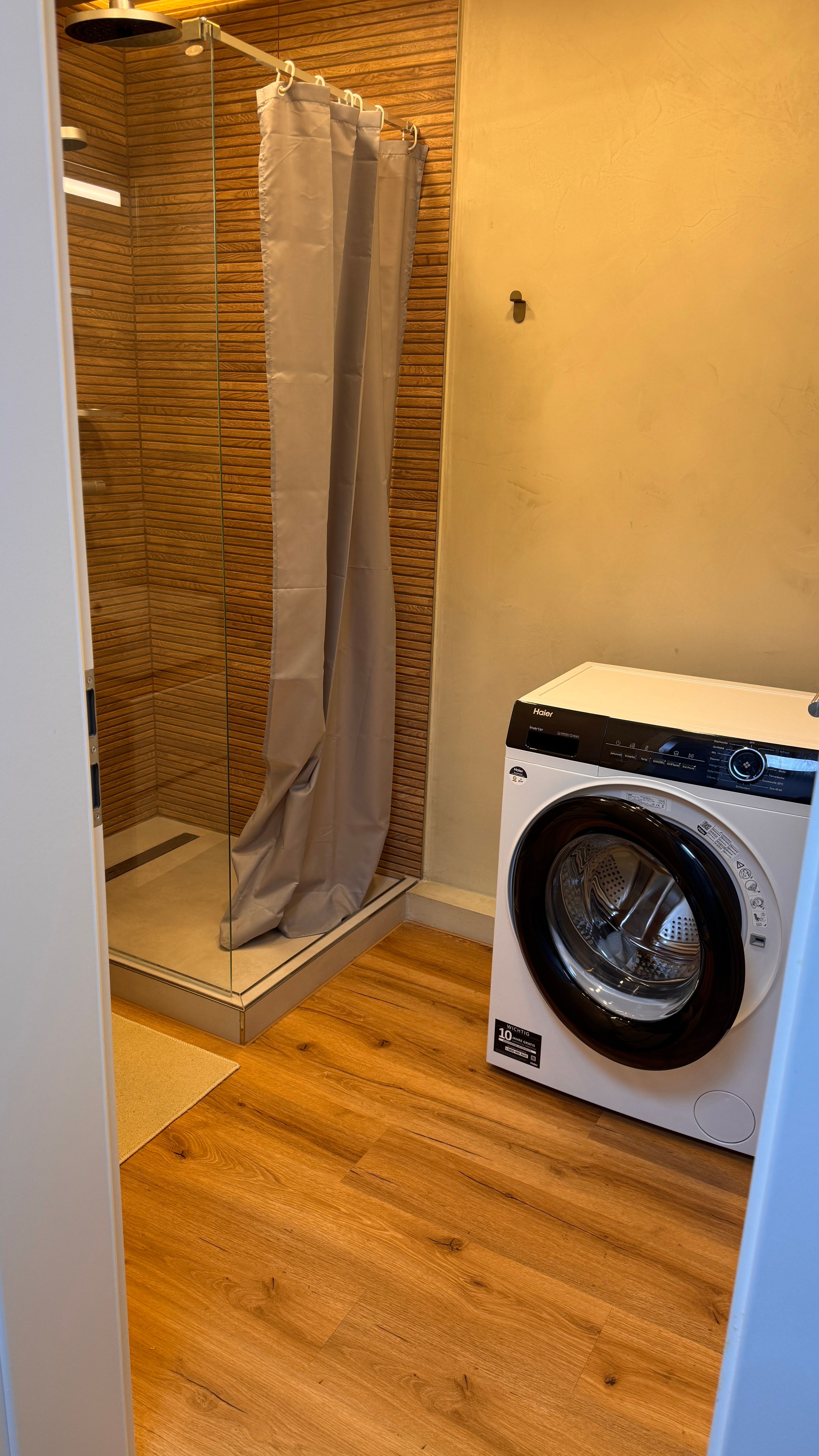 Stylish 2-Room Apartment – All-Inclusive & Ready To Move In! - 12