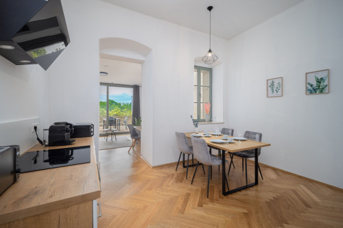 CoView - Apartment with castle view - terrace - washer-dryer