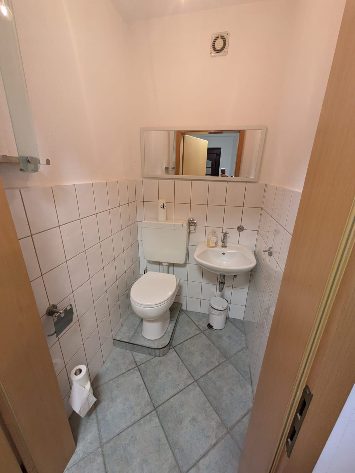  Modern 3-Bedroom Apartment With TV In Every Room & Covered Terrace  -  Modern 3-Bedroom Apartment with TV in Every Room & Covered Terrace  - Gallery -  7