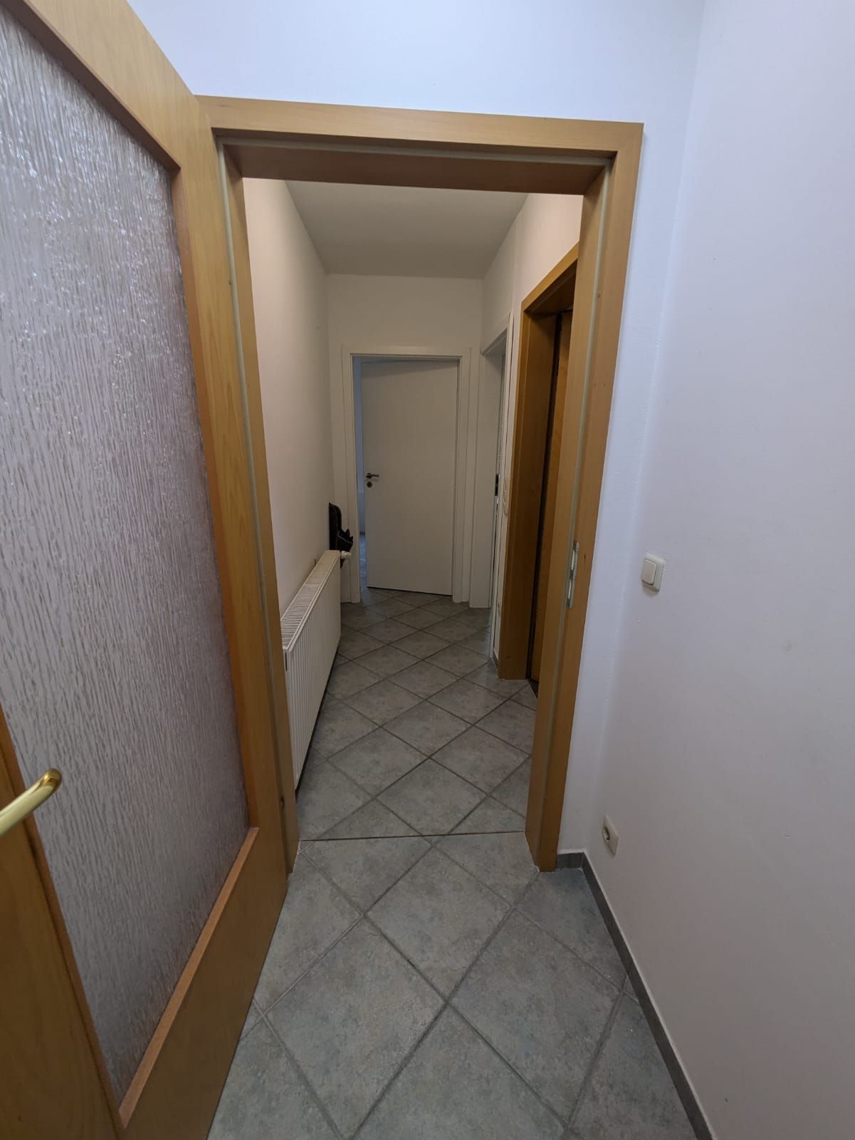  Modern 3-Bedroom Apartment With TV In Every Room & Covered Terrace  -  Modern 3-Bedroom Apartment with TV in Every Room & Covered Terrace  - Gallery -  9
