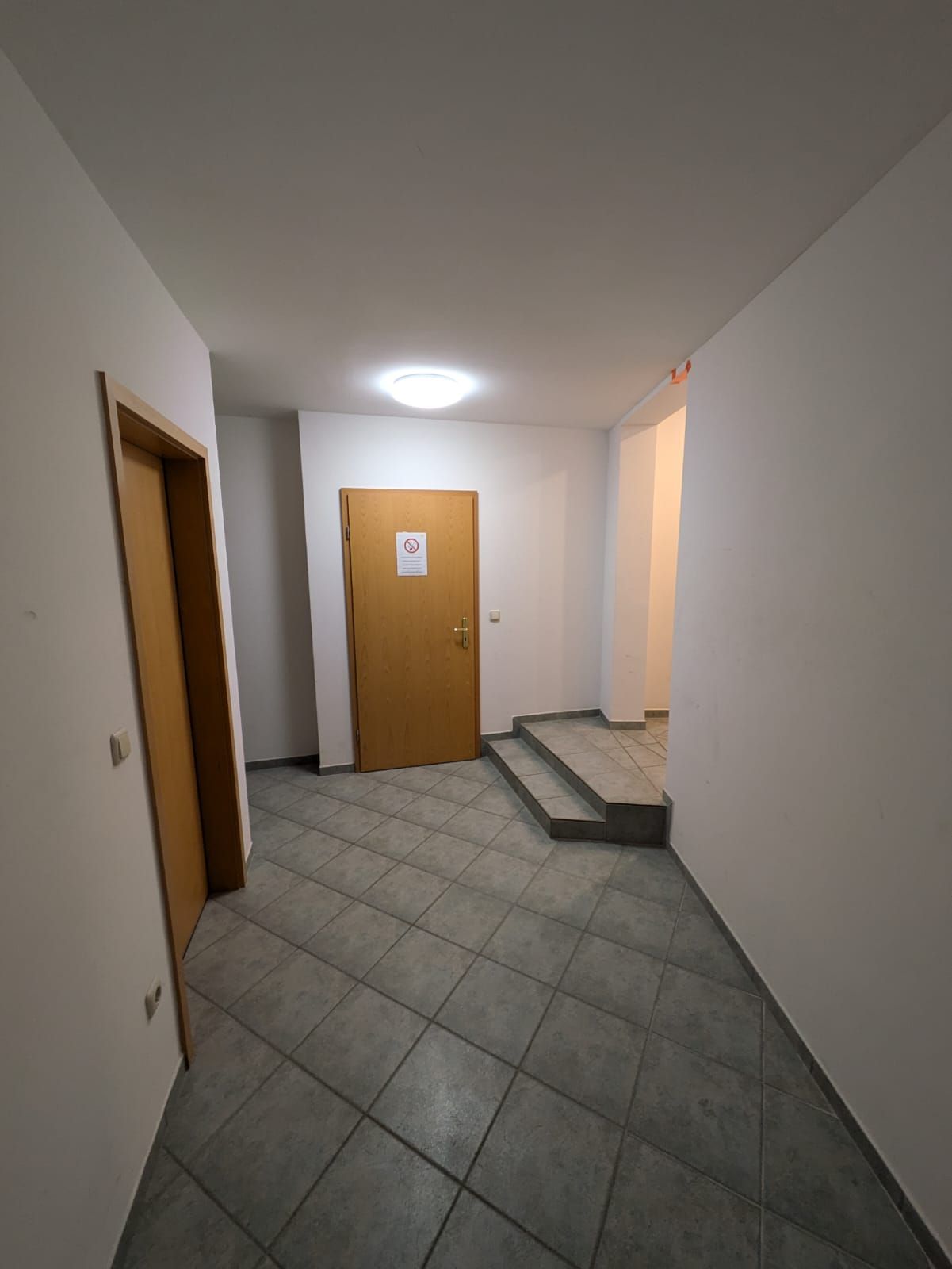  Modern 3-Bedroom Apartment With TV In Every Room & Covered Terrace  -  Modern 3-Bedroom Apartment with TV in Every Room & Covered Terrace  - Gallery -  8