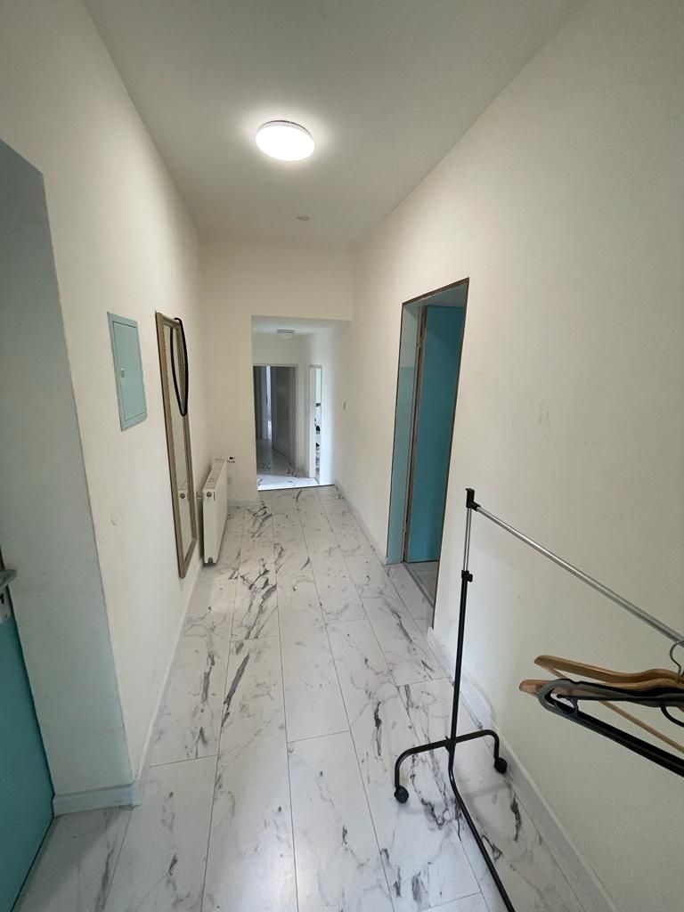 Spacious 4-Bedroom Apartment With Modern Amenities - Spacious 4-Bedroom Apartment with Modern Amenities - Gallery - 14