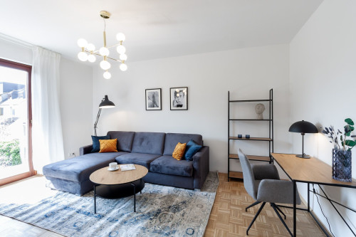 Flat with balcony near the city - Gallery - 13