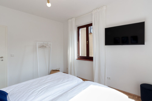 Flat with balcony near the city - Gallery - 20