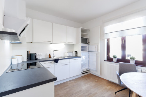 Flat with balcony near the city - Gallery - 9