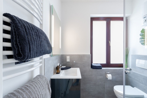 Flat with balcony near the city