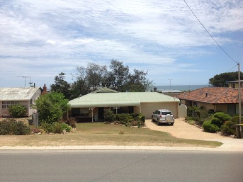 Beach  house in Quinns