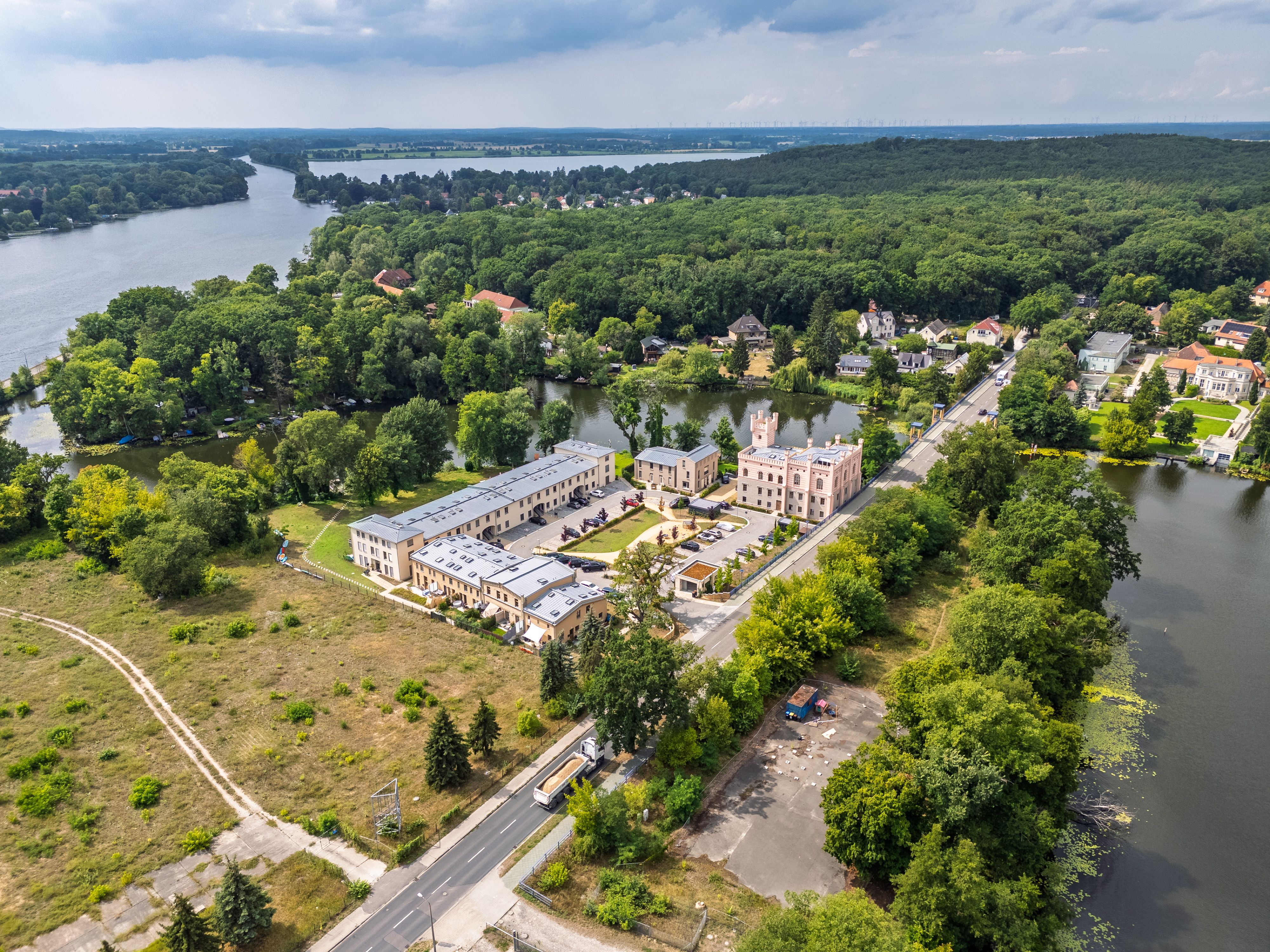 Modern Luxury Apartment With Waterfront Propertyl, Lake Access And A Parking Space - Modern Luxury Apartment with Waterfront Propertyl, lake access and a parking space - Gallery - 11