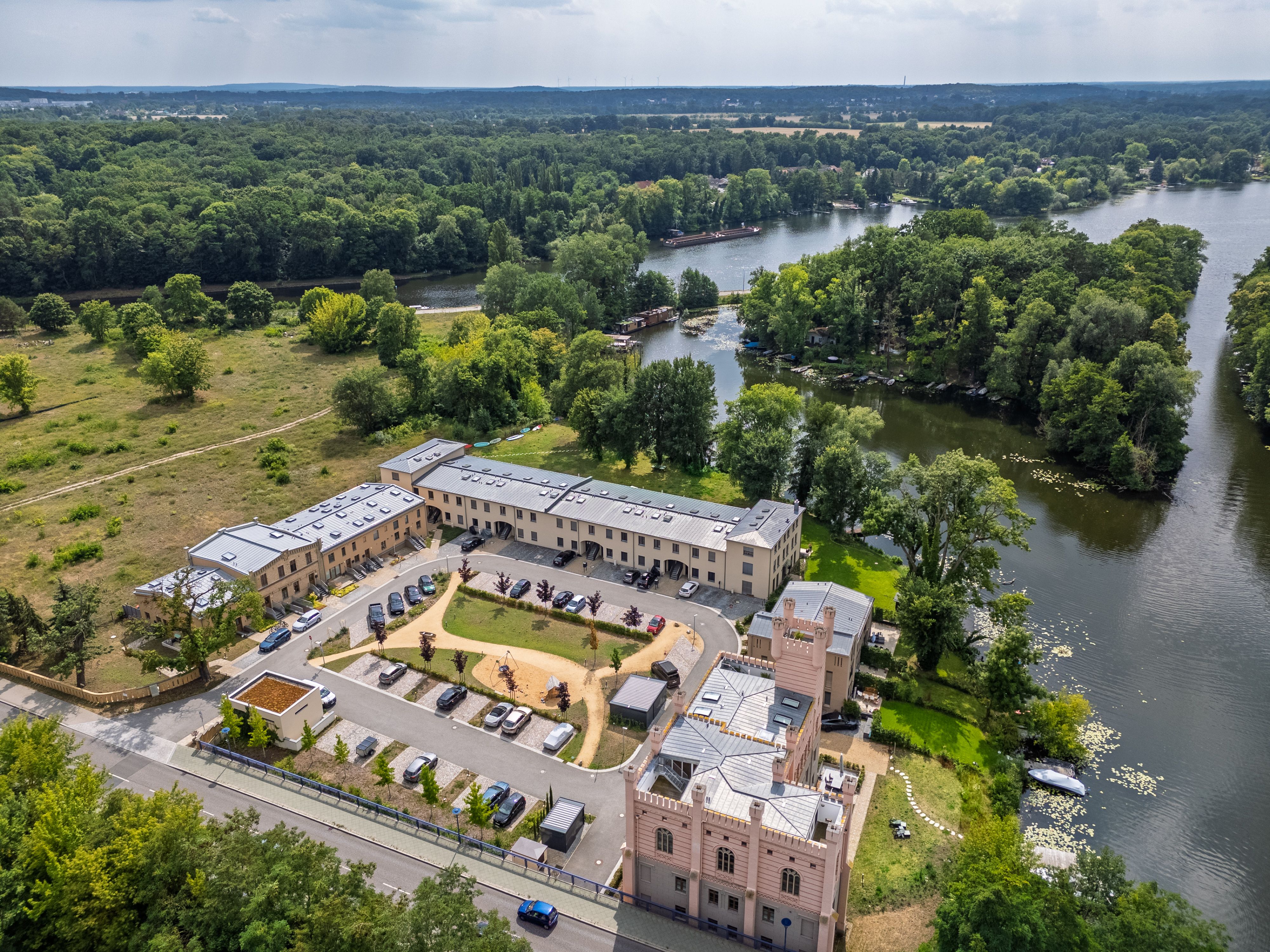 Modern Luxury Apartment With Waterfront Propertyl, Lake Access And A Parking Space - Modern Luxury Apartment with Waterfront Propertyl, lake access and a parking space - Gallery - 23