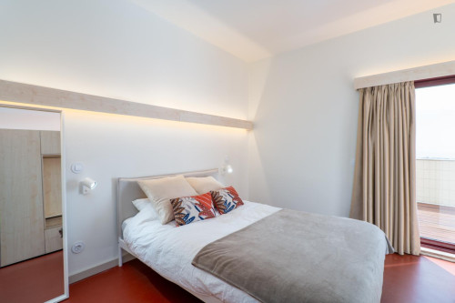 1-bedroom Apartment with outdoor area, close to Santo Ovídio Metro - Gallery - 23