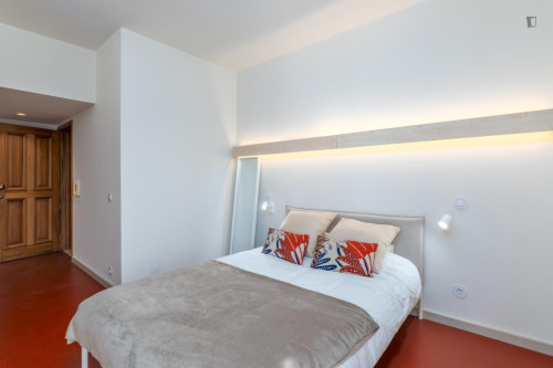 1-bedroom Apartment with outdoor area, close to Santo Ovídio Metro - Gallery - 22