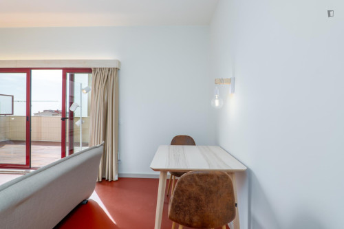 1-bedroom Apartment with outdoor area, close to Santo Ovídio Metro - Gallery - 17
