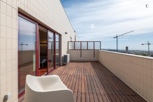 1-bedroom Apartment with outdoor area, close to Santo Ovídio Metro - Gallery - 6