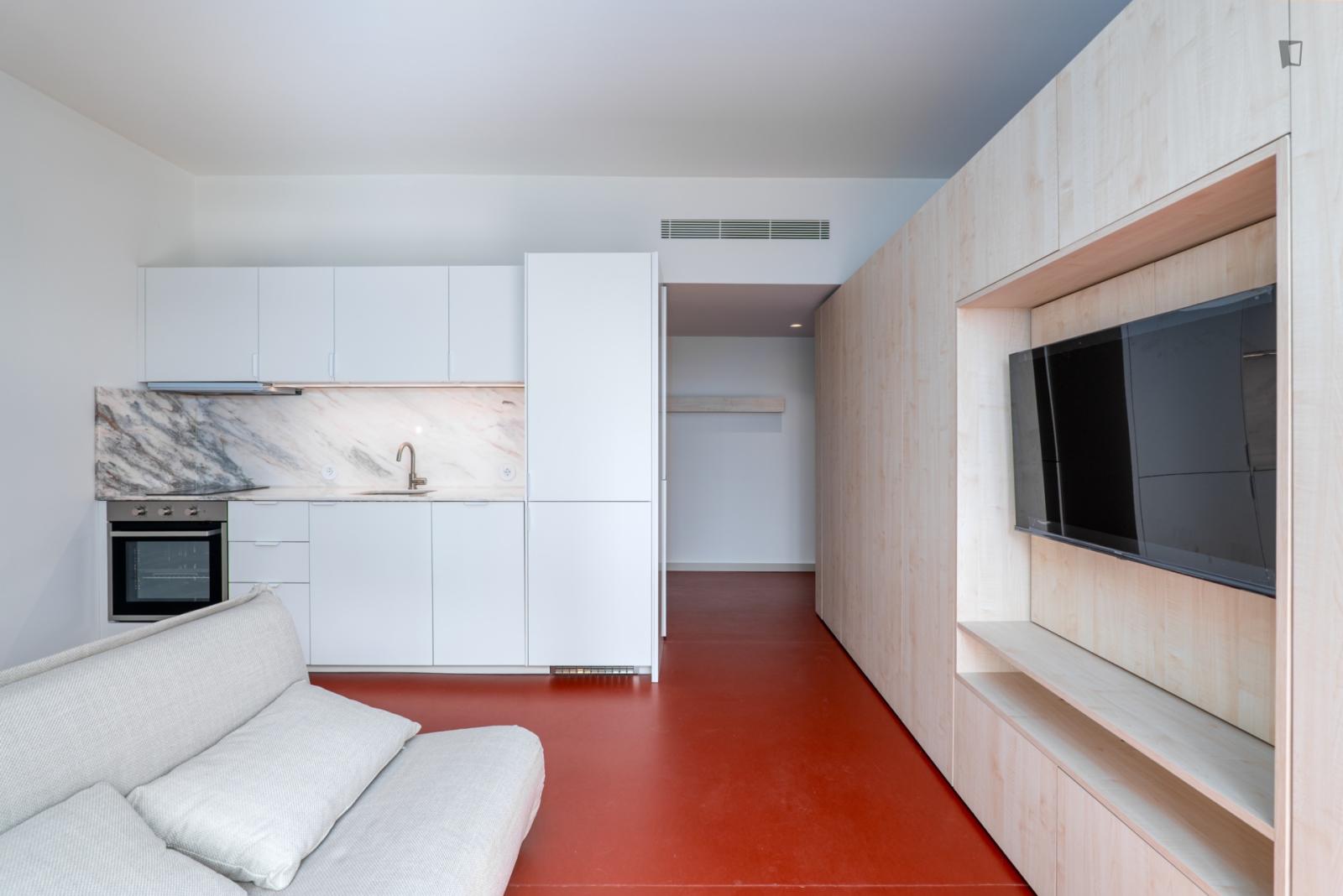 1-Bedroom Apartment With Outdoor Area, Close To Santo Ovídio Metro - 1
