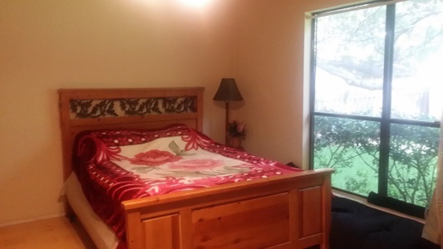  Master Bedroom(Full Room)  -  Super comfortable home, Great Hills  - Gallery -  1