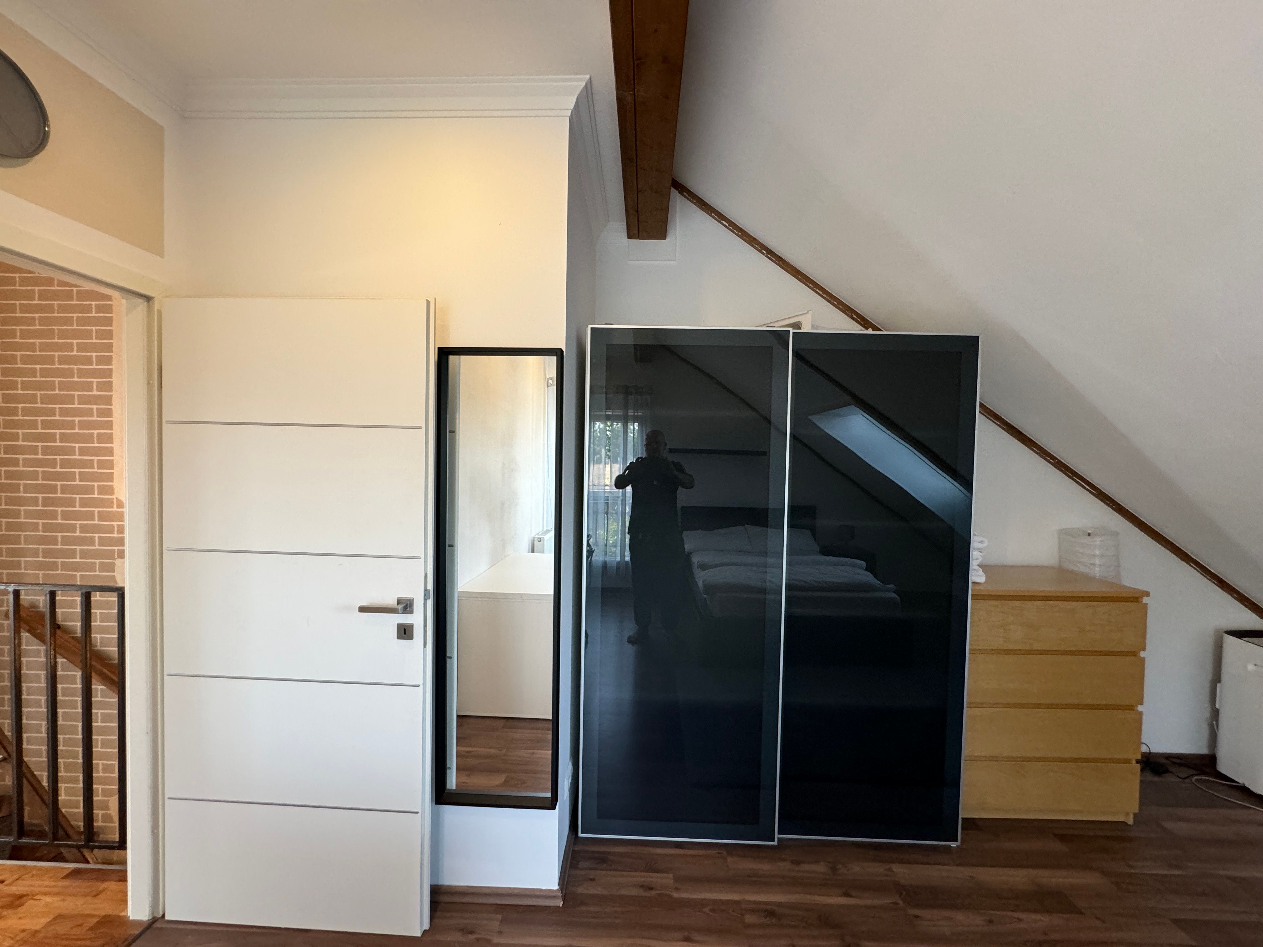 Spacious 3-Bedroom House With Under-Floor Heating, Private Garden & Parking – Easy Access From Subwa - 8