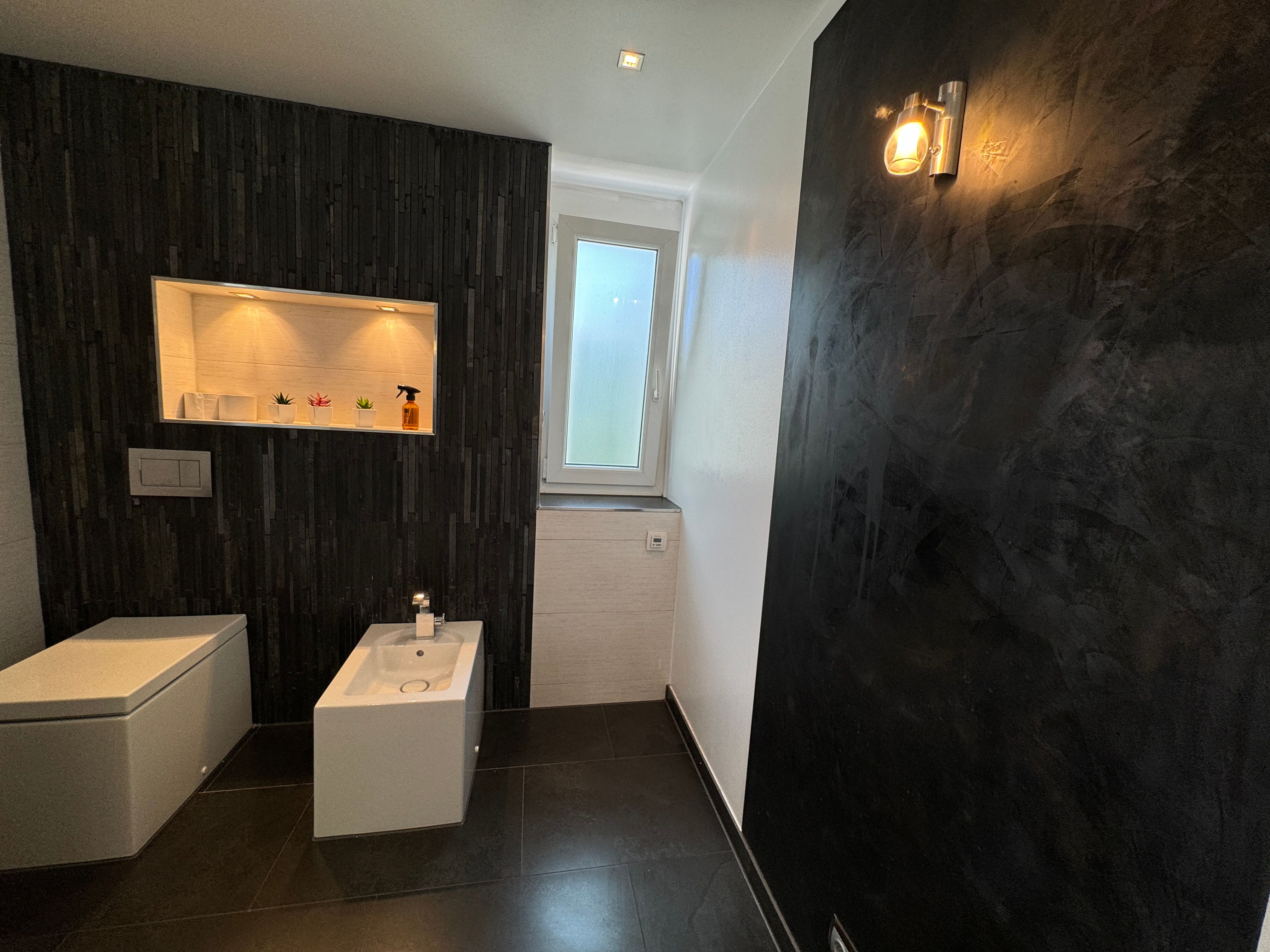 Spacious 3-Bedroom House With Under-Floor Heating, Private Garden & Parking – Easy Access From Subwa - 31