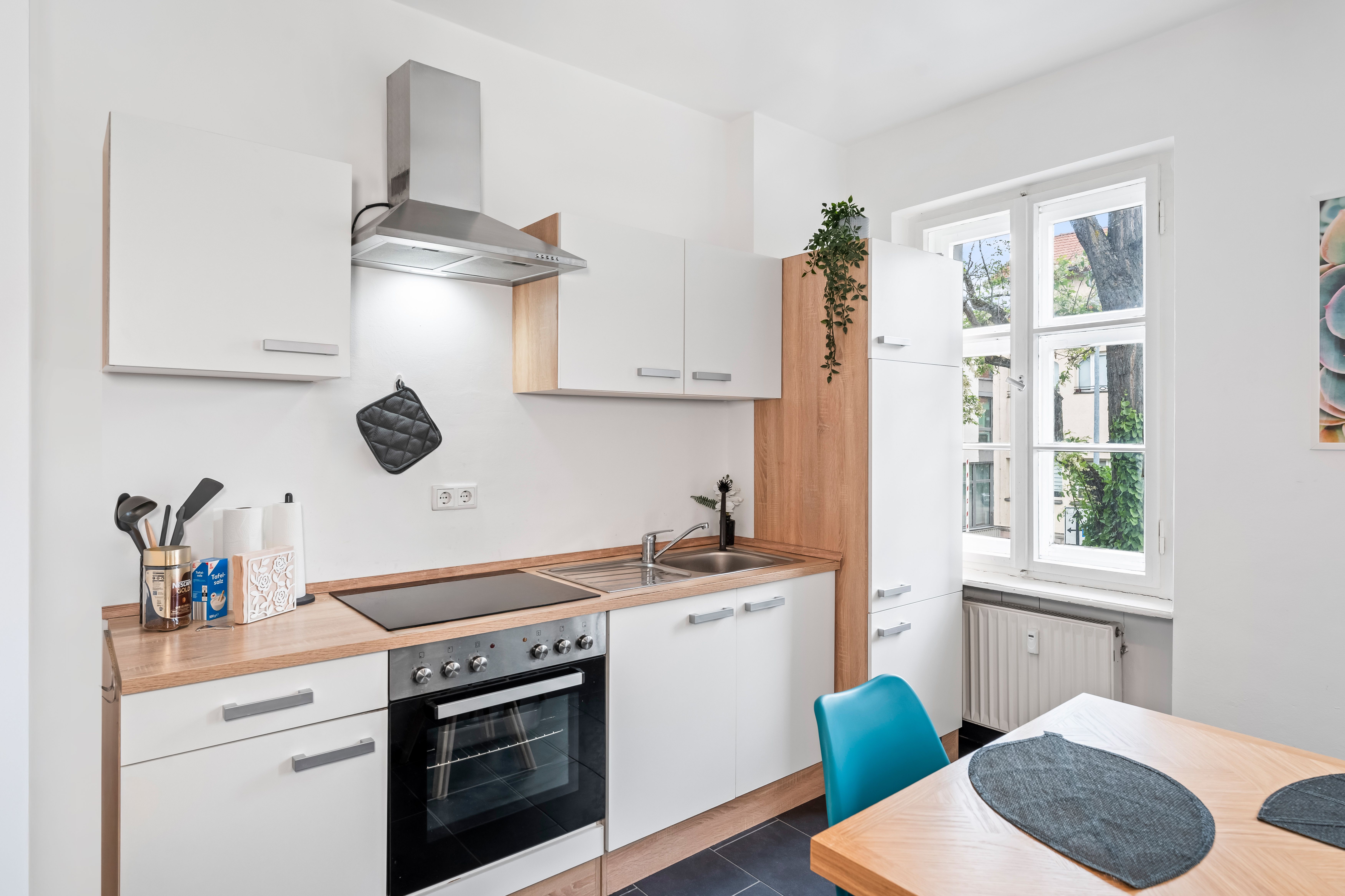  Beautiful And Spacious 3-Room Apartment!  -  Beautiful and spacious 3-room apartment!  - Gallery -  12