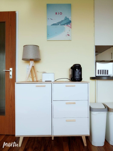 Bright 1 room apartment with a balcony and underground parking space