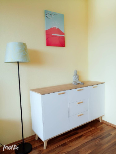 Bright 1 room apartment with a balcony and underground parking space