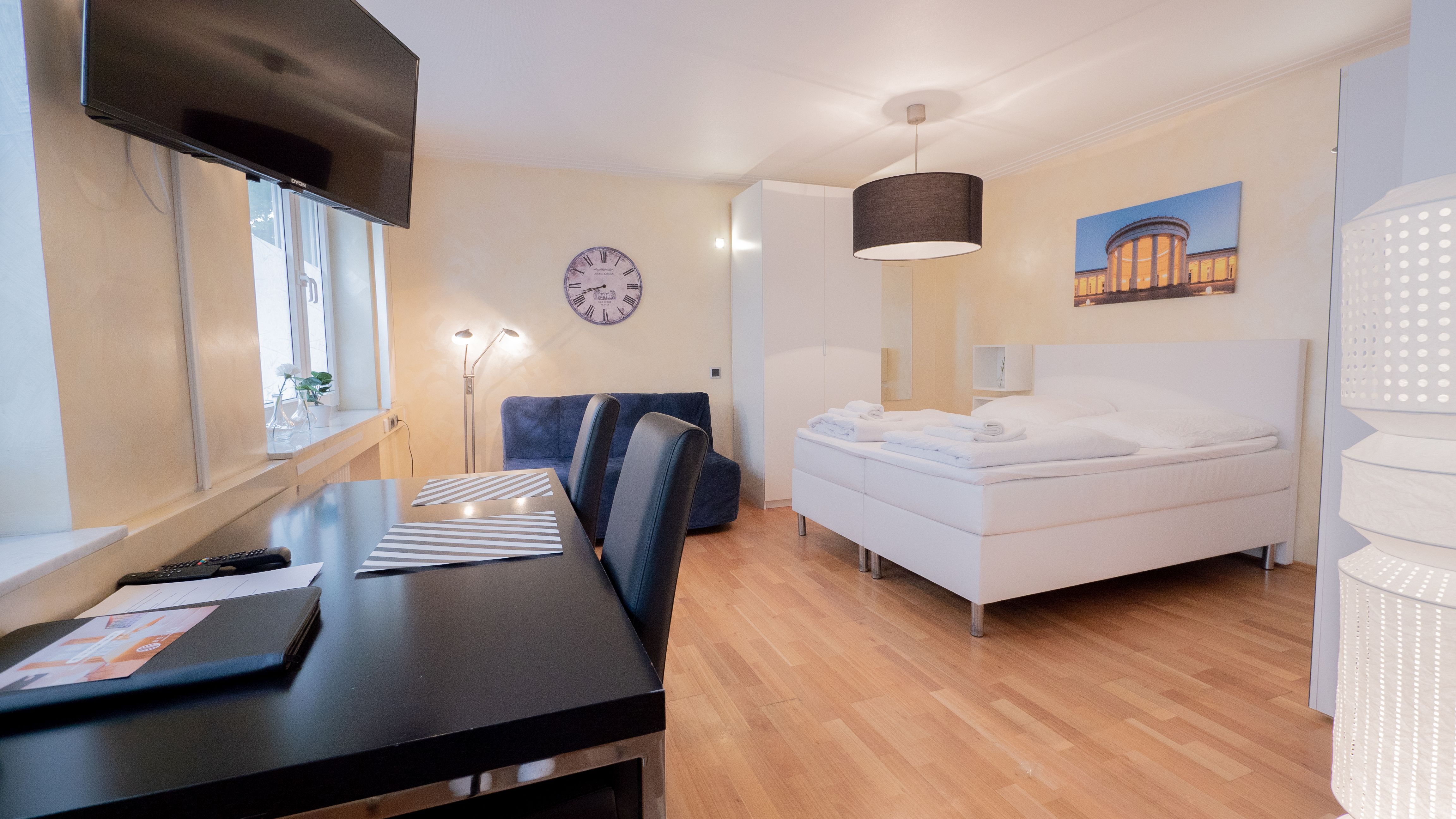 Amazing, Modern Suite In Aachen - 23