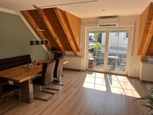 Light-flooded 3.5 room maisonette apartment