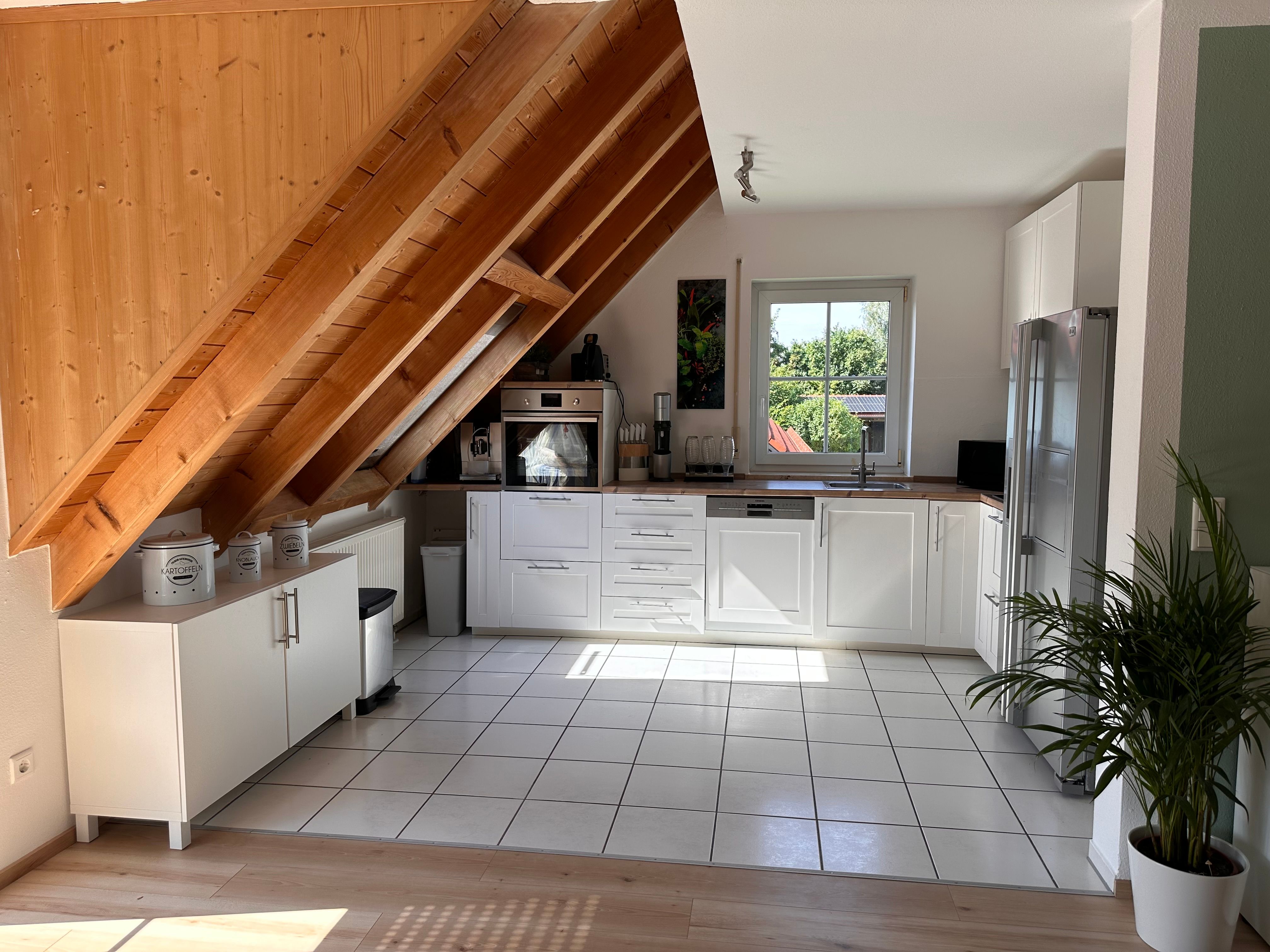 Light-Flooded 3.5 Room Maisonette Apartment - 26