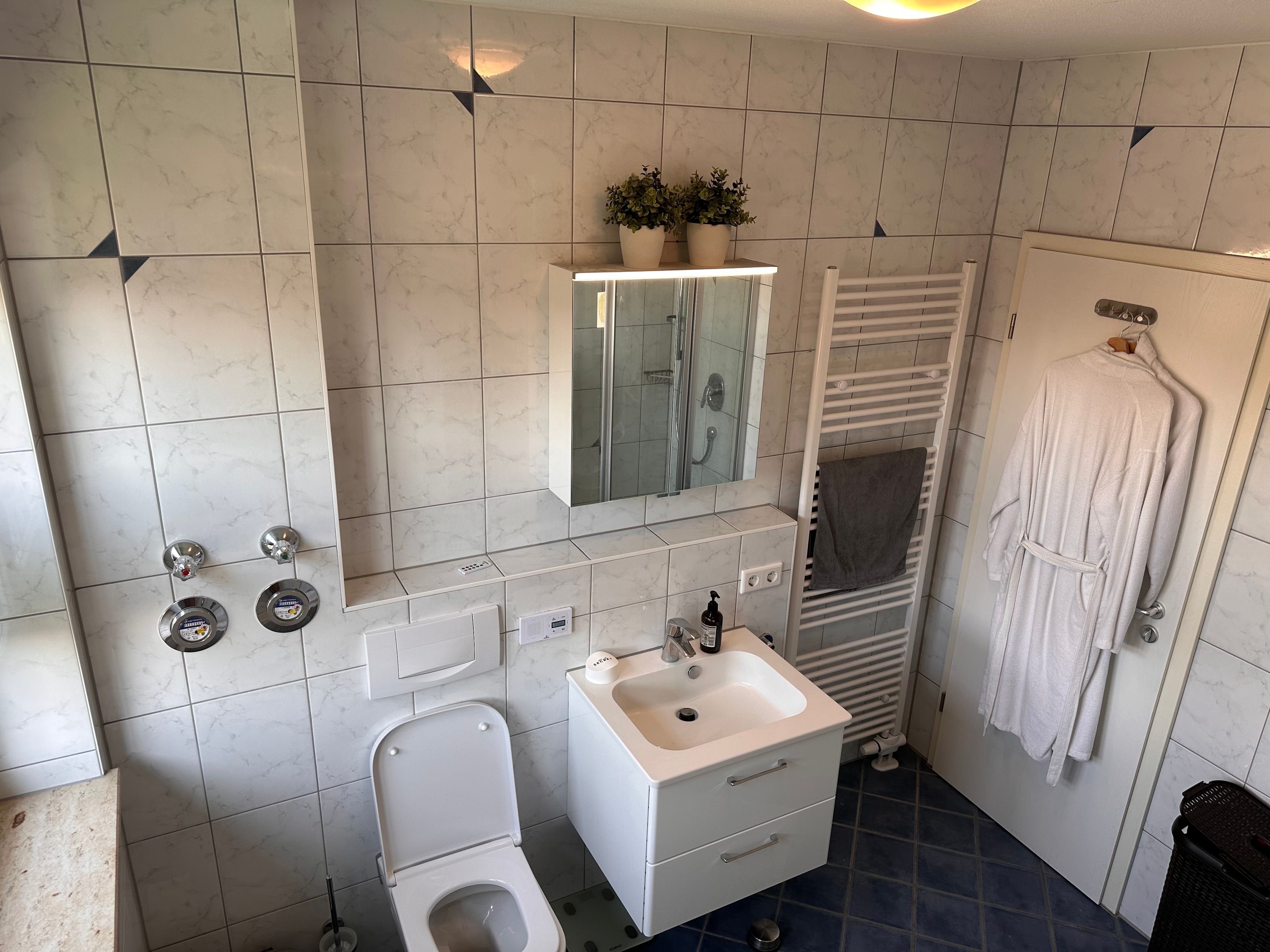 Light-Flooded 3.5 Room Maisonette Apartment - 10