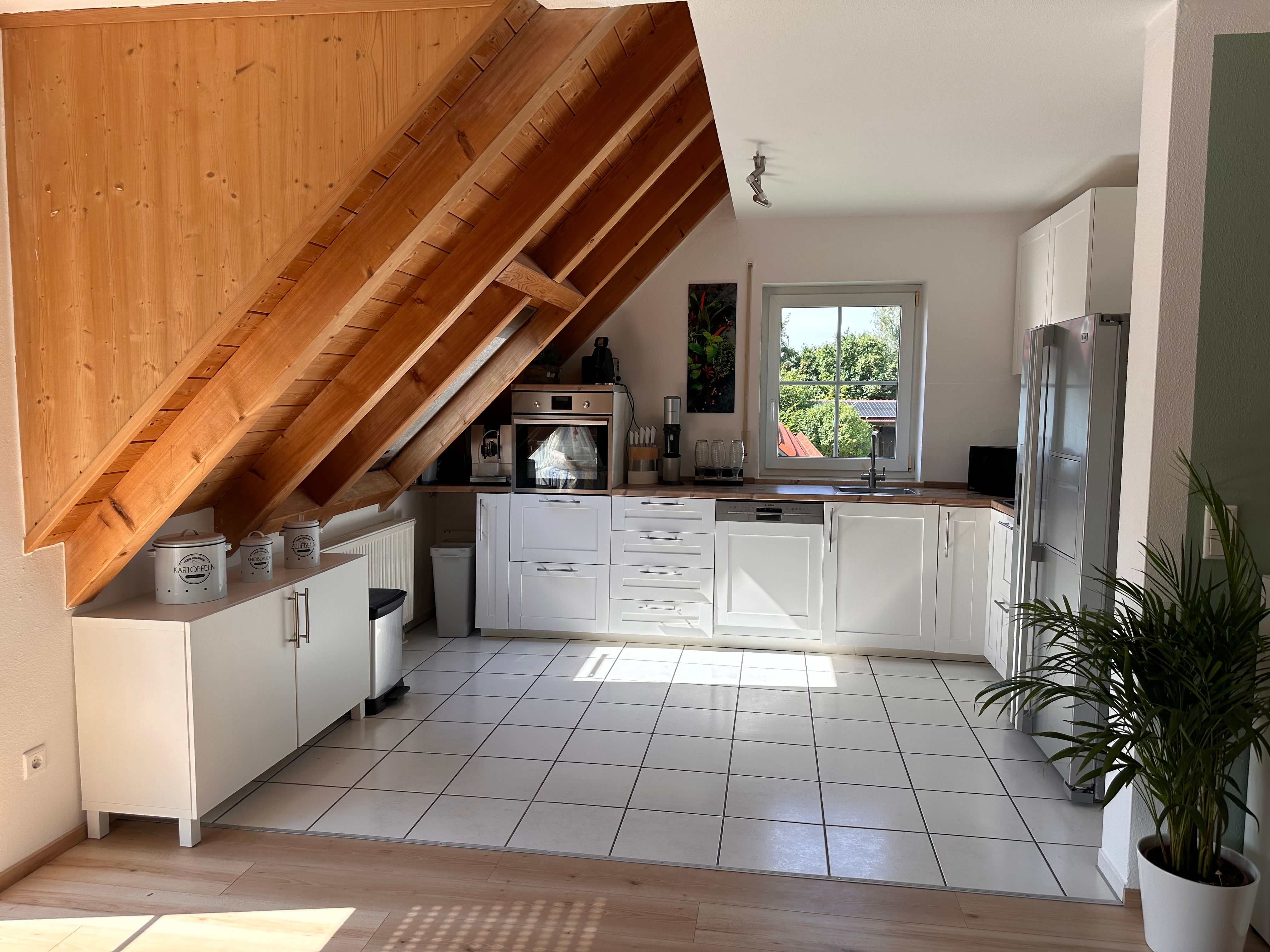 Light-Flooded 3.5 Room Maisonette Apartment - 27