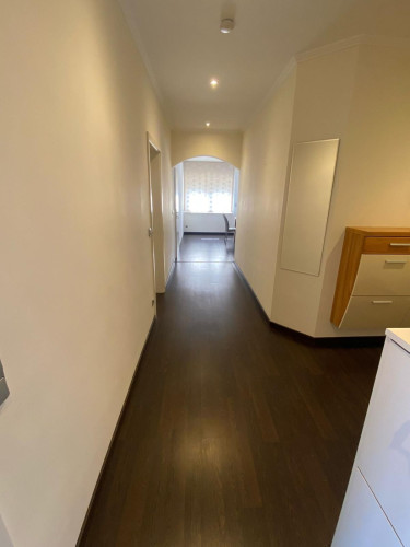 Voll ausgestattete 3-Zimmer-Wohnung mit Riesenbalkon & Küche - Gallery - 11