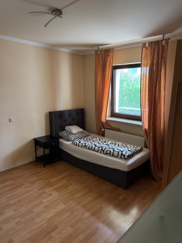 Voll ausgestattete 5-Zimmer-Wohnung mit Riesenbalkon & Küche - Gallery - 10