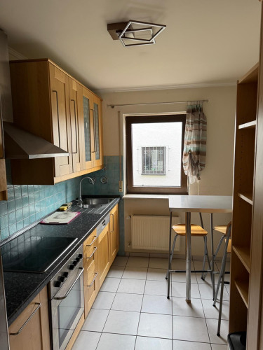 Voll ausgestattete 5-Zimmer-Wohnung mit Riesenbalkon & Küche