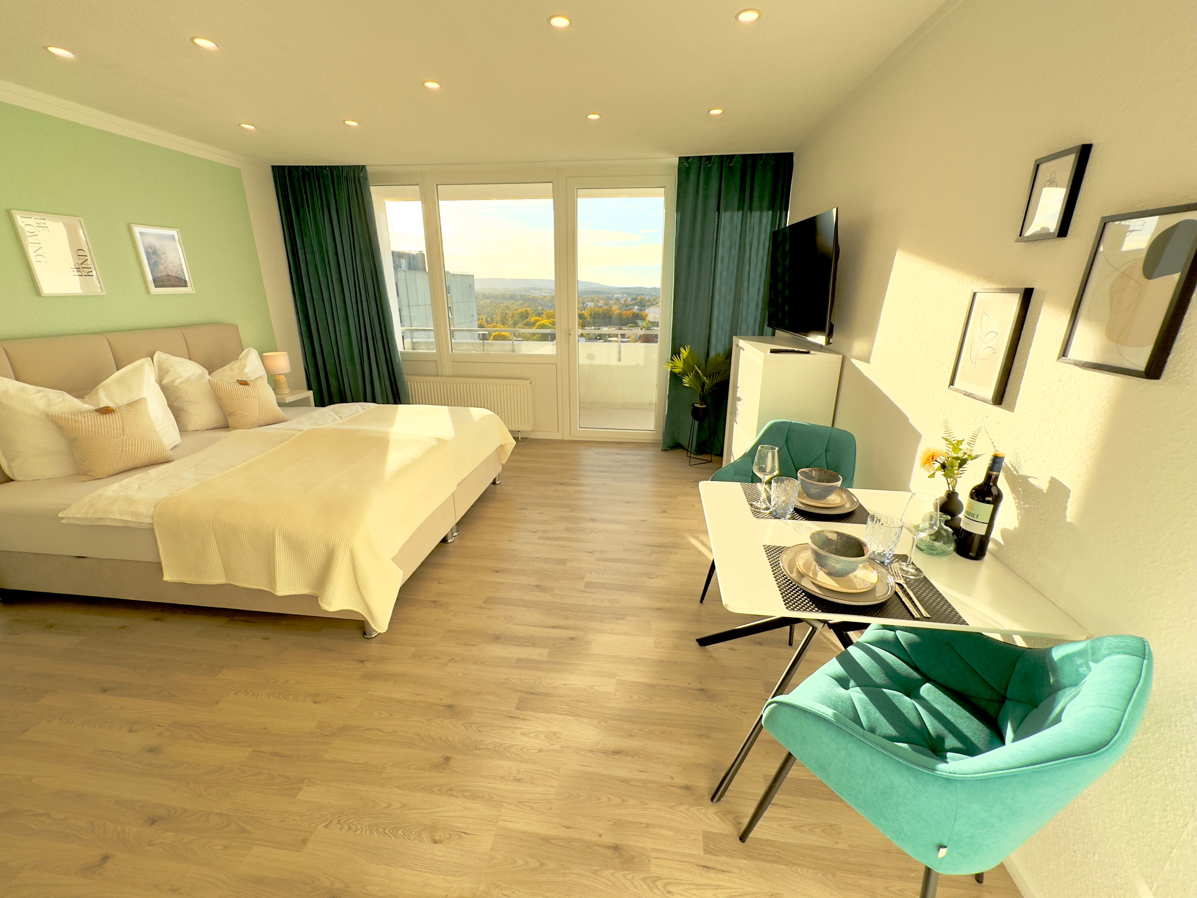 M&D Apartments Near Stadium With Air Conditioning – Netflix – Kitchen – Sunset View – Balcony - 13
