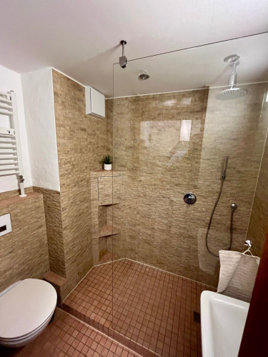 Great home located in Oldtown Heidelberg