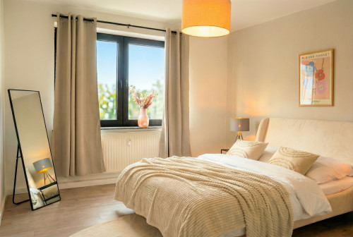 MILPAU Bottrop 2 - Modern and central premium apartment with queen size bed - Netflix, Nespresso and Smart TV