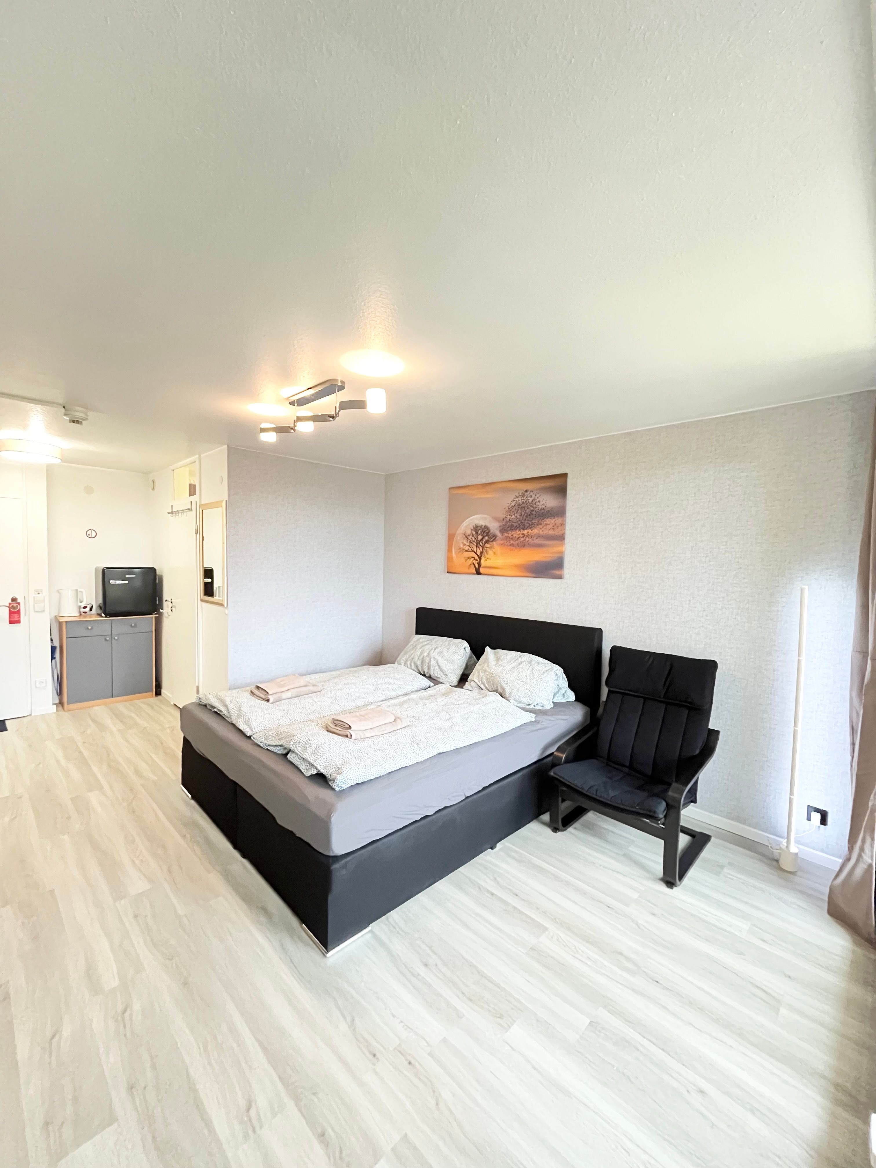 New Apartment In Graf Eberhard Hotel With Boxspring Bed - New apartment in Graf Eberhard Hotel with Boxspring bed - Gallery - 13