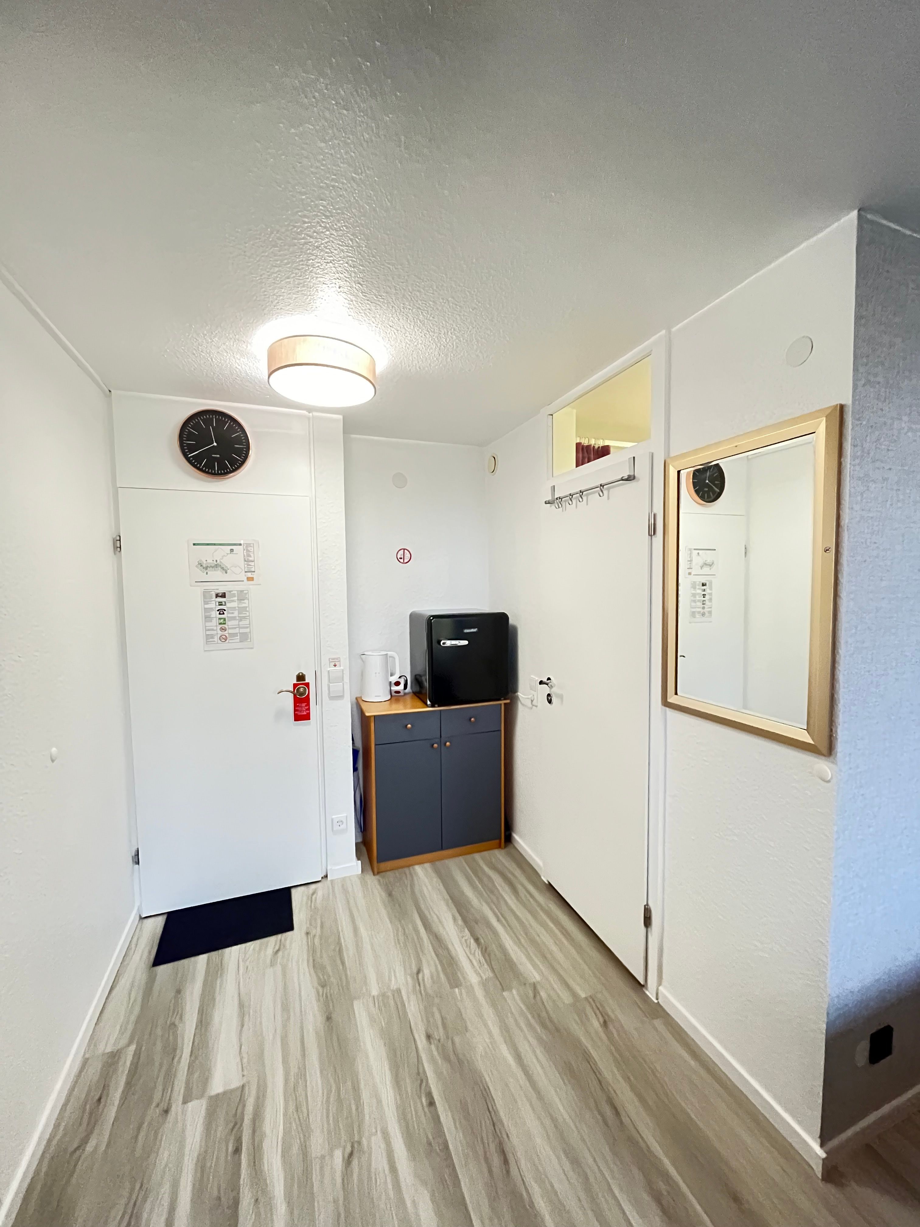 New Apartment In Graf Eberhard Hotel With Boxspring Bed - New apartment in Graf Eberhard Hotel with Boxspring bed - Gallery - 7